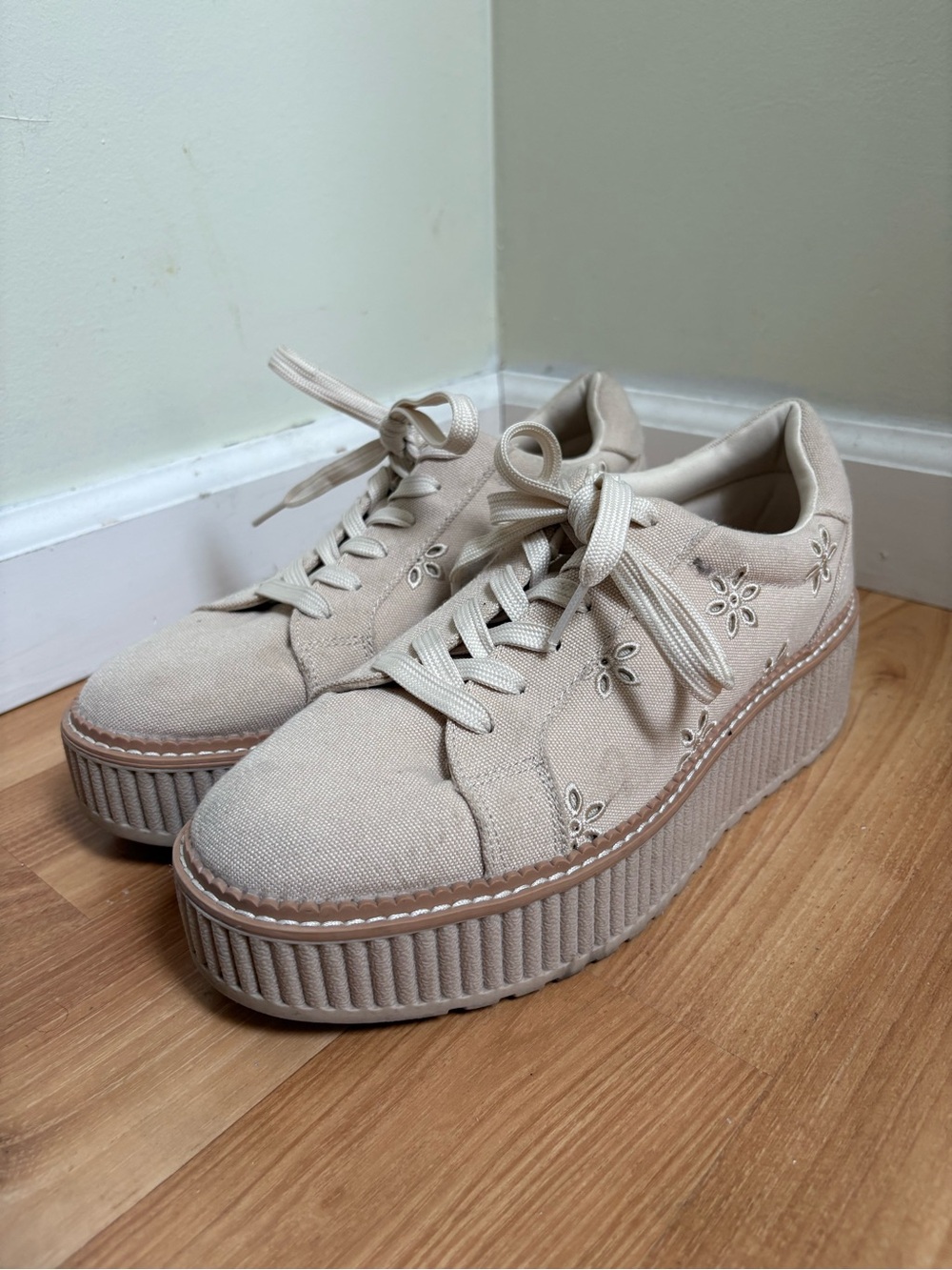 DV by Dolce Vita Cream Platform Lace-Up Sneakers with Floral Eyelets